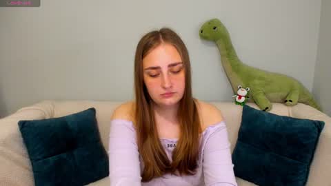 millibrooksss online show from June 10, 2:33 am