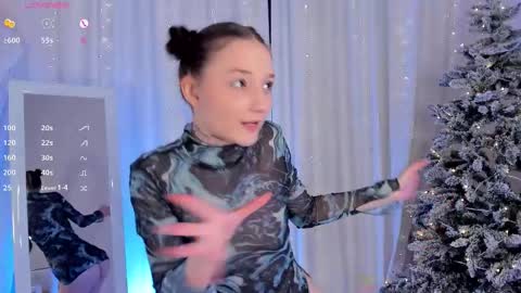 milliminimouse online show from December 13, 11:22 pm