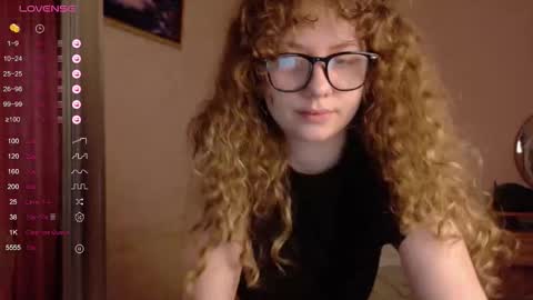 milounee online show from February 28, 5:39 pm