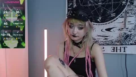 milten_trish online show from June 16, 4:27 am