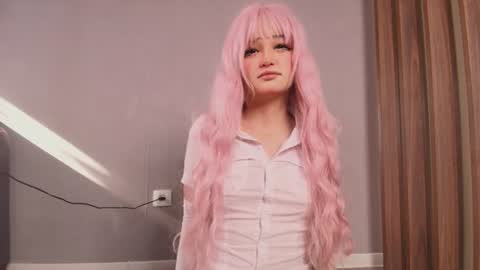 mimi cuute online show from June 10, 2:33 am