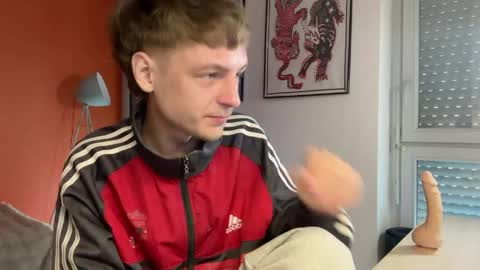 mimiro12 online show from April 12, 12:53 pm