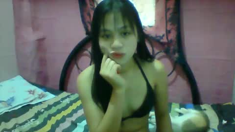 mimiyolove online show from March 10, 4:28 am