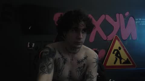 Max online show from November 14, 1:35 pm