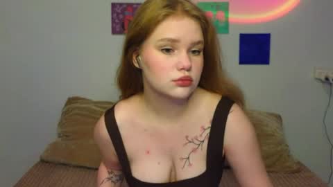 hi Im Mina  online show from May 7, 2:40 am