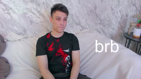 Snapshot of minato_kono chatting on February 1, 3:18 pm minato_kono online show from February 1, 3:18 pm