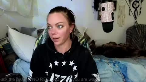 Mindy Mars online show from May 12, 4:05 pm