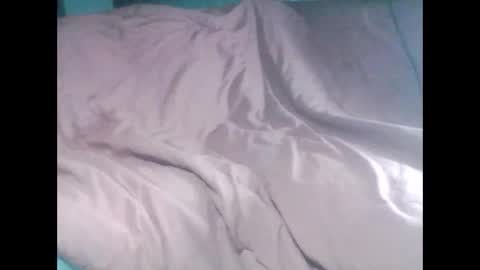 Snapshot of mines76 chatting on October 9, 2:17 am mines76 online show from October 9, 2:17 am