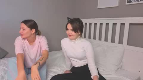 KarinaLeila online show from September 16, 5:32 am