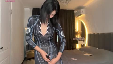 minnie_joy_ online show from June 3, 1:36 pm