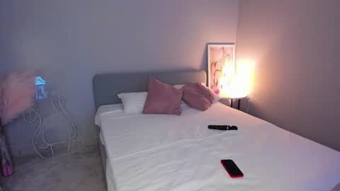 Minnie West online show from February 26, 6:08 am