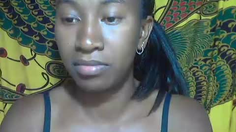 Snapshot of minouch211907 chatting on October 10, 5:52 pm minouch211907 online show from October 10, 5:52 pm