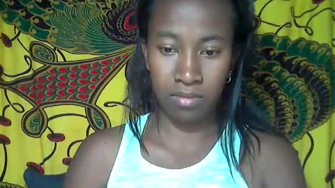 Snapshot of minouch211907 chatting on October 2, 3:00 pm minouch211907 online show from October 2, 3:00 pm