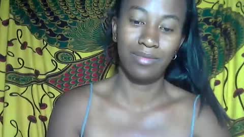 Snapshot of minouch211907 chatting on September 23, 2:38 am minouch211907 online show from September 23, 2:38 am