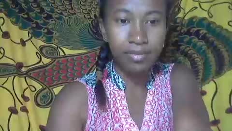 Snapshot of minouch211907 chatting on October 9, 3:45 am minouch211907 online show from October 9, 3:45 am