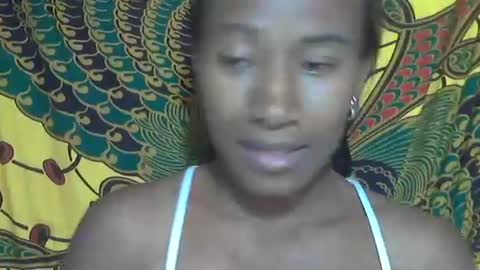 Snapshot of minouch211907 chatting on October 13, 1:24 pm minouch211907 online show from October 13, 1:24 pm