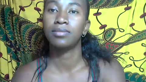 Snapshot of minouch211907 chatting on October 17, 5:44 am minouch211907 online show from October 17, 5:44 am