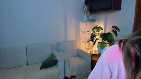 Linda online show from February 10, 9:01 am