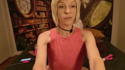 Tessa Rae online show from June 30, 2:00 am