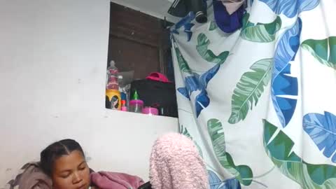 miora620846 online show from June 11, 7:06 am