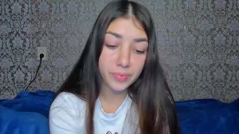 Mira online show from September 28, 7:23 pm