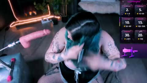 MIra online show from April 12, 8:57 pm