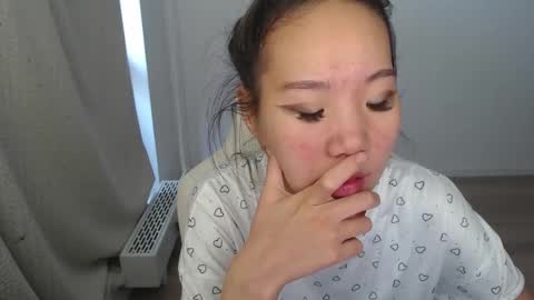 mira_g online show from October 16, 9:42 am