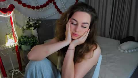 Emma online show from May 28, 2:09 am