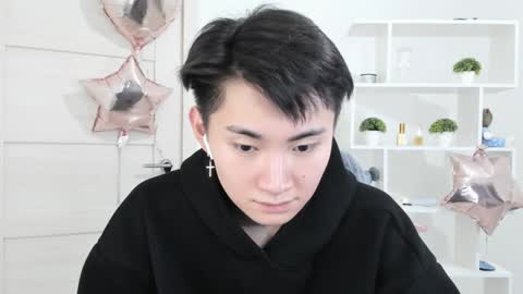              online show from December 7, 6:10 pm