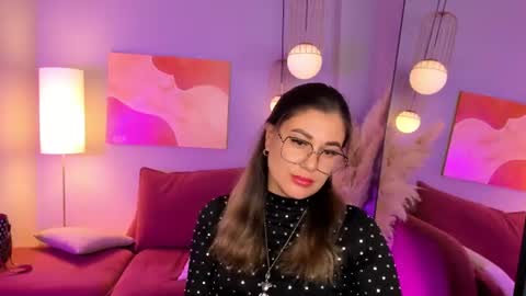 Mira online show from July 6, 1:19 pm