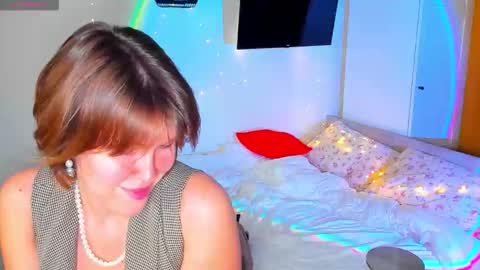 Snapshot of mirrorofsoul chatting on September 26, 7:38 am Shelley online show from September 26, 7:38 am