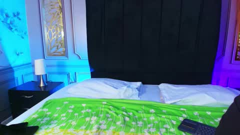 Mishell online show from September 14, 3:09 am