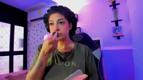 Snapshot of miss_akemi chatting on September 25, 2:13 pm Akemi 3 online show from September 25, 2:13 pm