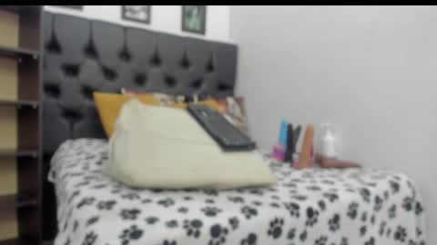 Snapshot of miss_big_ass21 chatting on September 20, 12:46 am miss_big_ass21 online show from September 20, 12:46 am