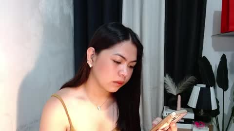 Briella online show from May 3, 9:43 pm