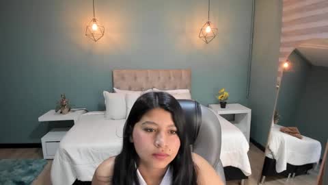 Cataleya online show from December 4, 11:54 am