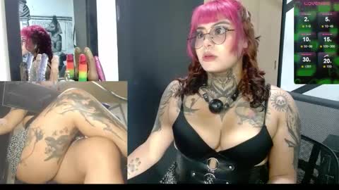 miss_clover online show from October 15, 2:26 am