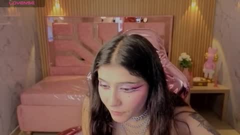 miss_devil_s online show from March 25, 3:13 am