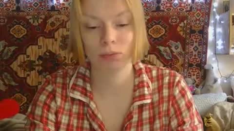 Elis online show from May 14, 11:19 am