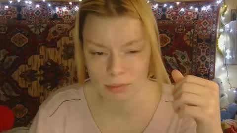 Elis online show from December 1, 9:51 am