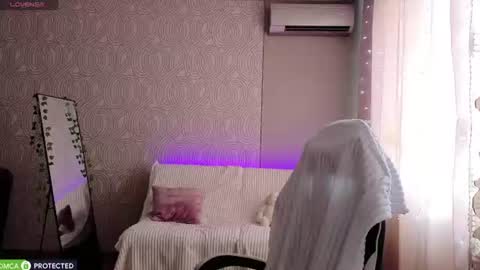 Emily online show from July 19, 8:28 am