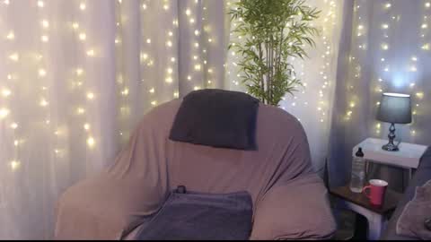 Miss EVA  Email misseva123xxx online show from March 8, 5:33 am