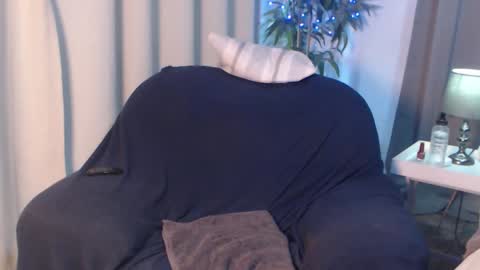 Miss EVA  Email misseva123xxx online show from December 1, 5:05 am