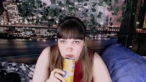 Snapshot of miss_kapriz_love chatting on October 21, 5:27 pm Eva online show from October 21, 5:27 pm