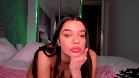 miss_medyson online show from February 27, 11:50 am