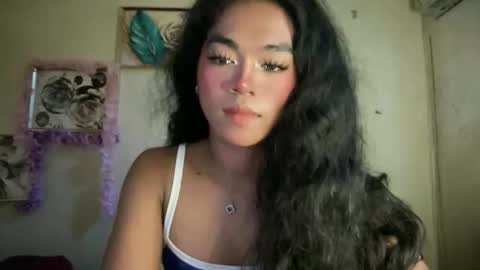 miss_veron_xoxo online show from February 18, 7:41 am