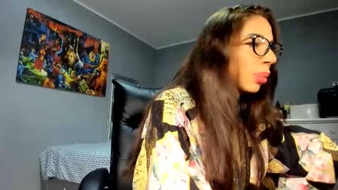 Alesyamuscledoll online show from November 9, 7:27 pm