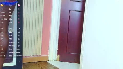 Miss Evelyn  online show from September 18, 3:10 am