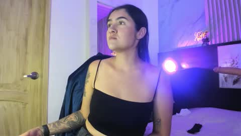 misscheelsee_as online show from September 9, 2:44 am