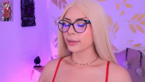 Snapshot of misselektra__ chatting on October 23, 4:36 am ELEKTRA online show from October 23, 4:36 am
